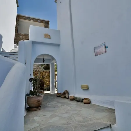 Standing Stone Appartamento Kionia