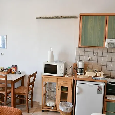 Standing Stone Apartment Kionia